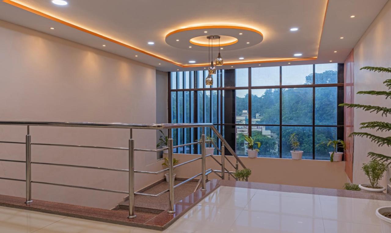 Itsy Hotels Kashi Grand, Bhu Varanasi Exterior photo